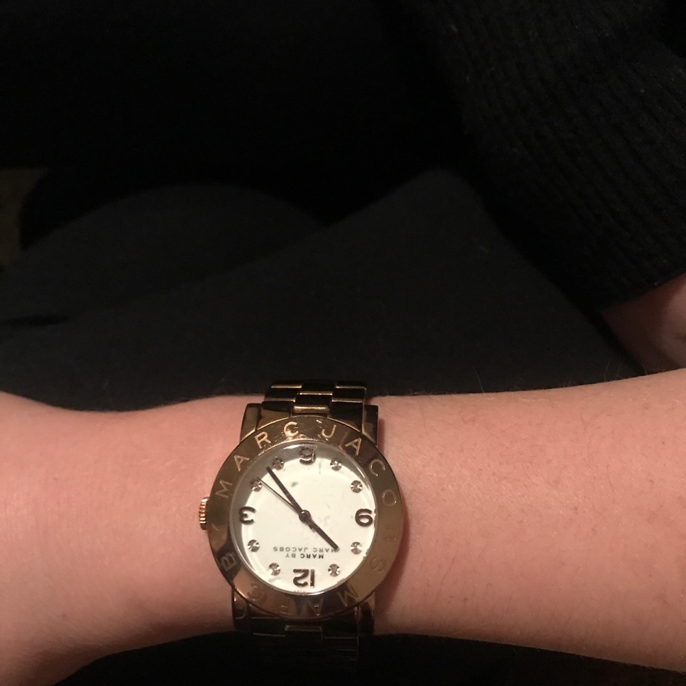 Marc Jacobs Watch - Picture 3 of 4